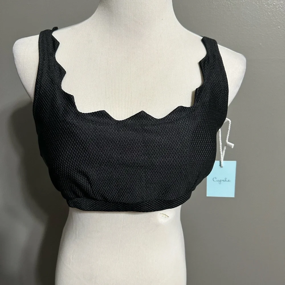 Cupshe women’s size extra large swim,‎ top black color new with tags